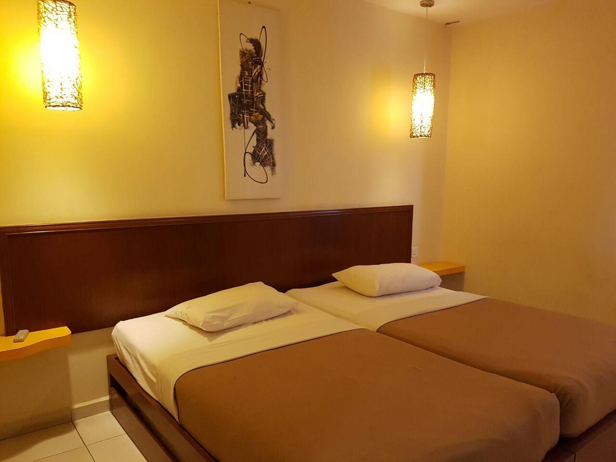 Newbridge Hotel Malacca Екстериор снимка